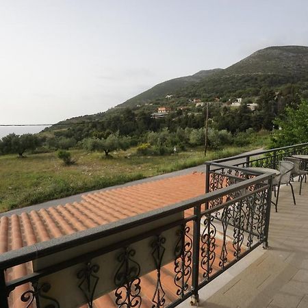 Studio Apartments A Breath Away From Myrtos By "Prime" Anomeria Bagian luar foto
